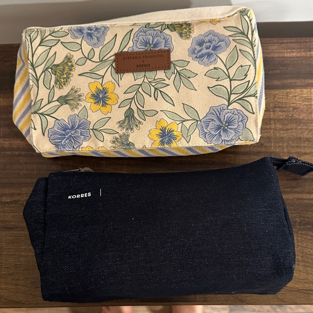 Korres Floral and Dark Cosmetic Bag Set